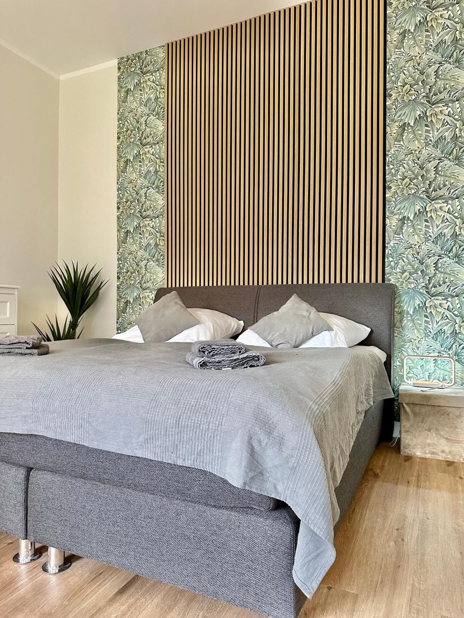 Exklusives City-Apartment Im Herzen Oldenburgs Mit Balkon Und Parkplatz A36 Exteriör bild